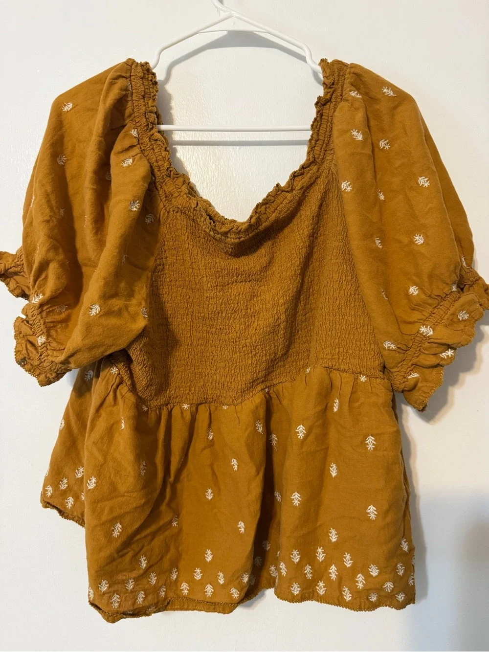 Old Navy Mustard Puff-Sleeve Peasant Top